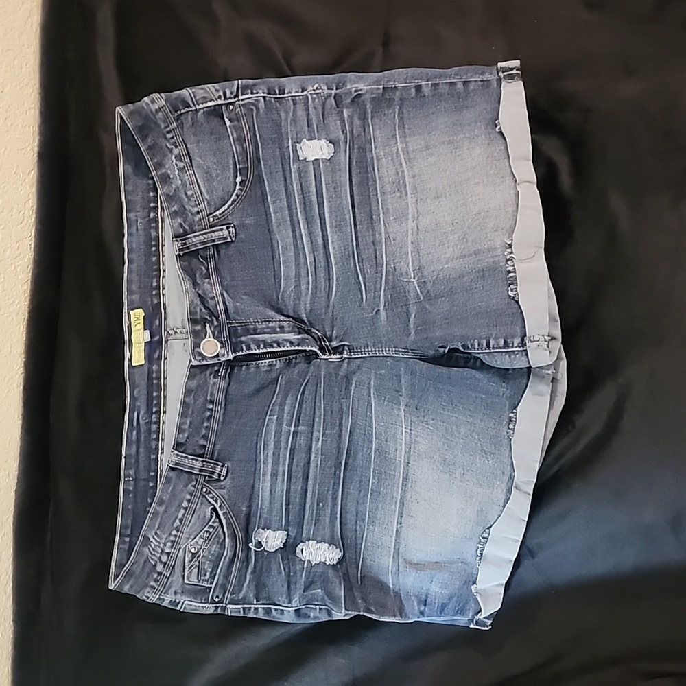 *4 for 20* Jean shorts